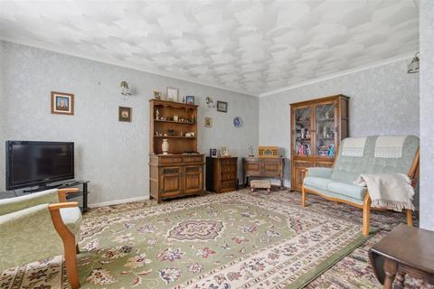 4 bedroom detached bungalow for sale, Pursehouse Way, Diss IP22