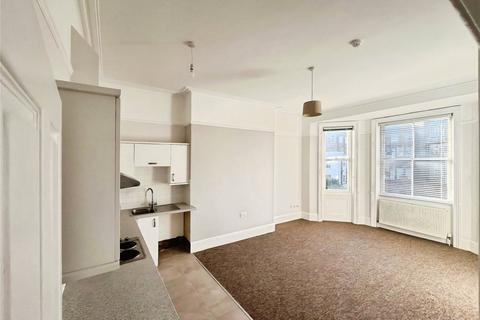 2 bedroom flat to rent, Holland Road, East Sussex BN3