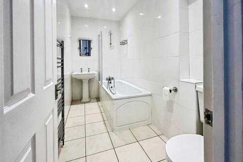 2 bedroom flat to rent, Holland Road, East Sussex BN3
