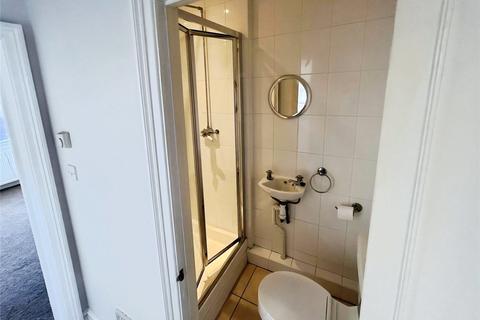 2 bedroom flat to rent, Holland Road, East Sussex BN3