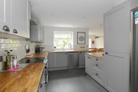 4 bedroom detached house for sale, High Street, Broughton
