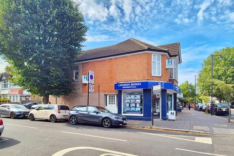 undefined, Northfield Avenue, London, W13