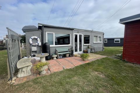2 bedroom holiday park home for sale, Marine Parade, Sheerness ME12