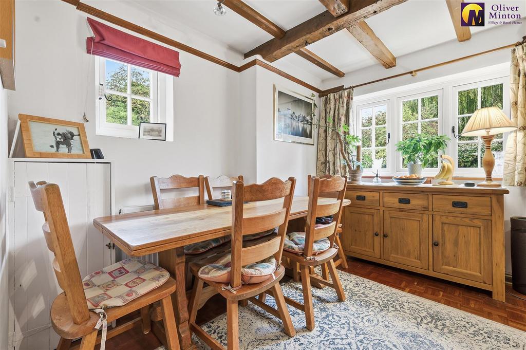 Lounge/Dining Room