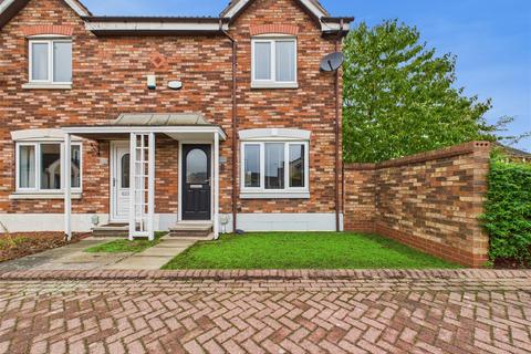 3 bedroom end of terrace house for sale, Darnholm Court, Howdale Road, Hull