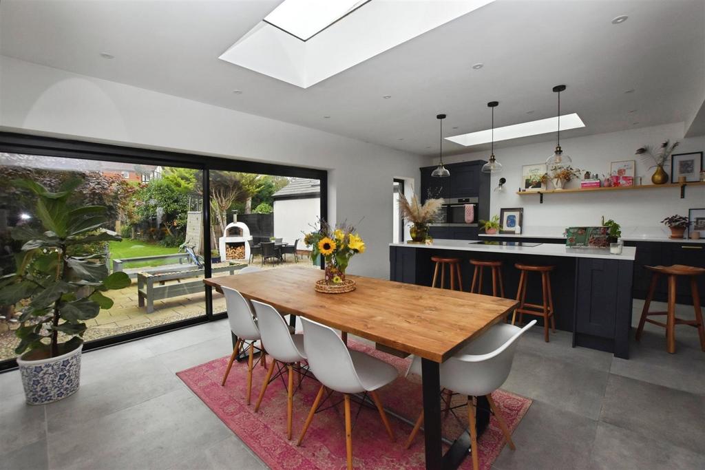 Kitchen / Diner