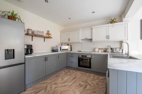 3 bedroom semi-detached house for sale, Kinver Street, Wordsley, Stourbridge, West Midlands, DY8