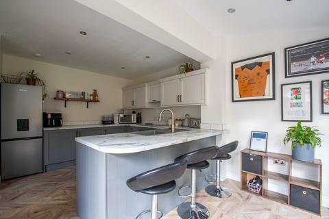 3 bedroom semi-detached house for sale, Kinver Street, Wordsley, Stourbridge, West Midlands, DY8