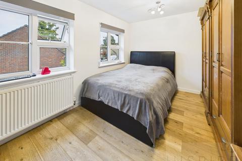 undefined, Kelmscott Rise, Crawley RH11