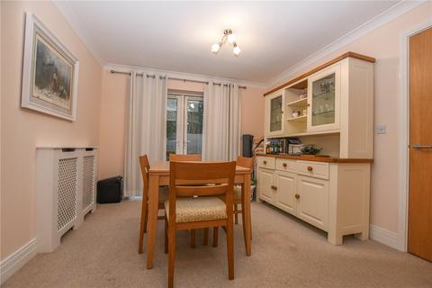 undefined, Village Close, Berkshire RG41