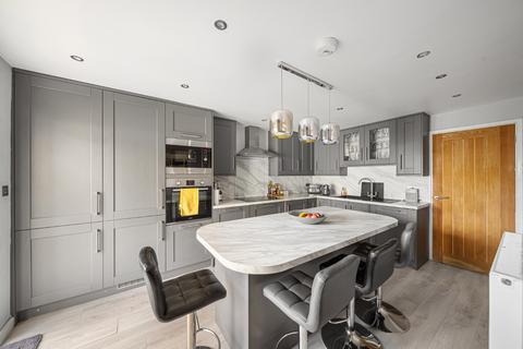 4 bedroom end of terrace house for sale, Sole Street, Gravesend DA12