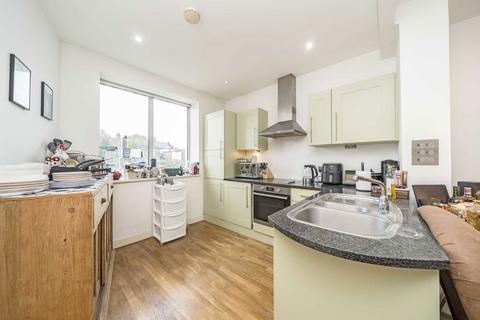 2 bedroom flat to rent, Banister Road, London W10
