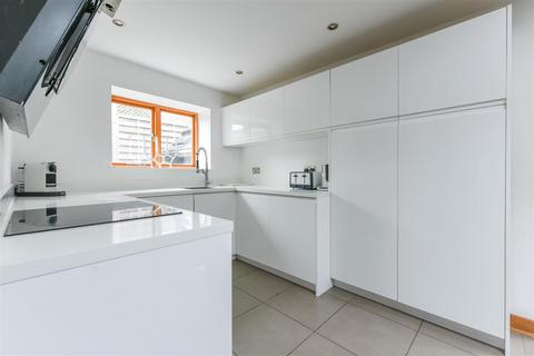 7 The Green, Kingsthorpe, Northampton, NN2 6QD