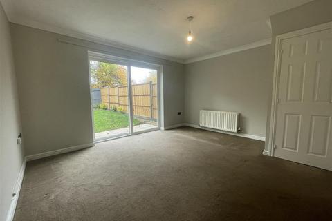 2 bedroom end of terrace house for sale, Erringtons Close, Oadby, Leicester