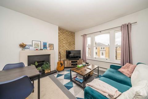 2 bedroom flat to rent, Mount Ararat Road, Richmond TW10