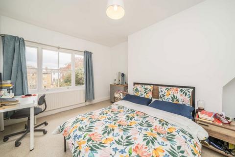 2 bedroom flat to rent, Mount Ararat Road, Richmond TW10