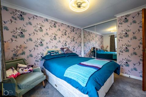 2 bedroom semi-detached bungalow for sale, Old Mill Crescent, Newark