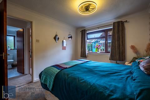 2 bedroom semi-detached bungalow for sale, Old Mill Crescent, Newark