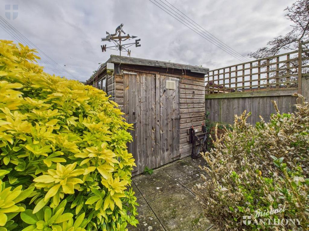 CAM03852 G0-PR0455-STILL003-thumbnail-h750-70