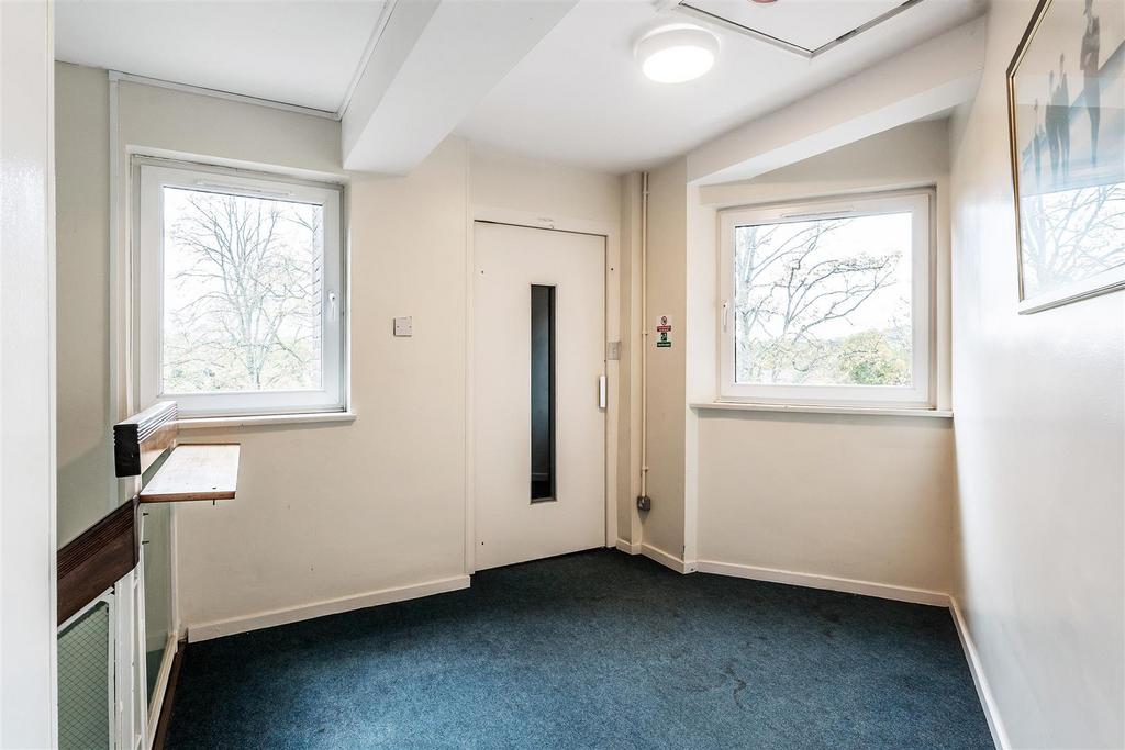 17-Oakleigh-Court-19.jpg