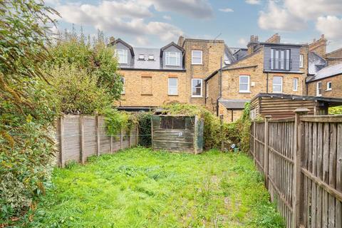 3 bedroom semi-detached house for sale, Beaconsfield Road, St Margarets TW1