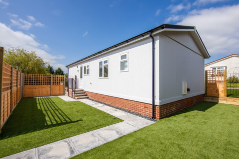 2 bedroom park home for sale, Clacton on Sea