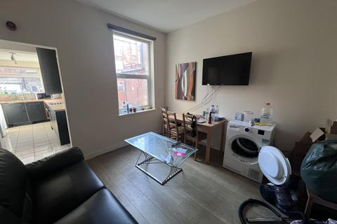 5 bedroom terraced house for sale, Nottingham NG7