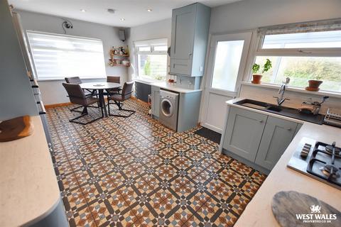 undefined, Silverstream Drive, Hakin, Milford Haven