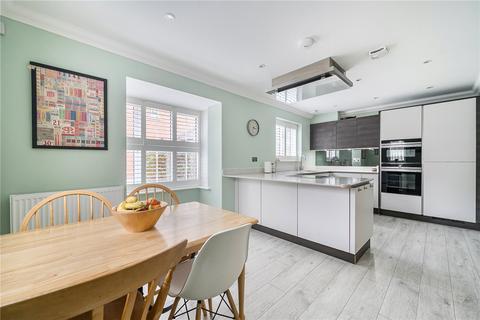 3 bedroom end of terrace house for sale, Grove Close, Wrecclesham, Farnham, Surrey, GU10