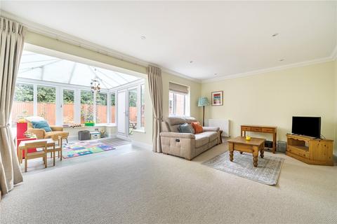 3 bedroom end of terrace house for sale, Grove Close, Wrecclesham, Farnham, Surrey, GU10