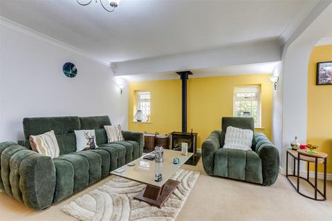 undefined, Christina Crescent, Cinderhill NG6