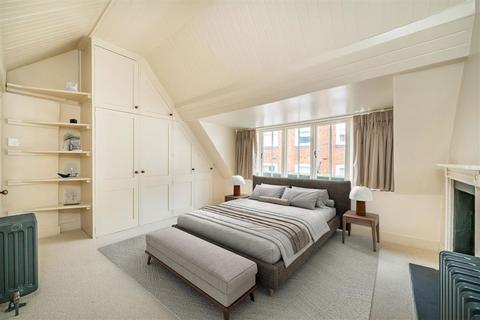 undefined, Meard Street, London W1F