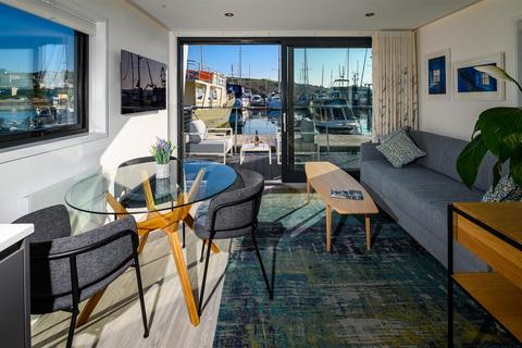 undefined, Hobbs of Henley Moorings, Henley-On-Thames, RG9