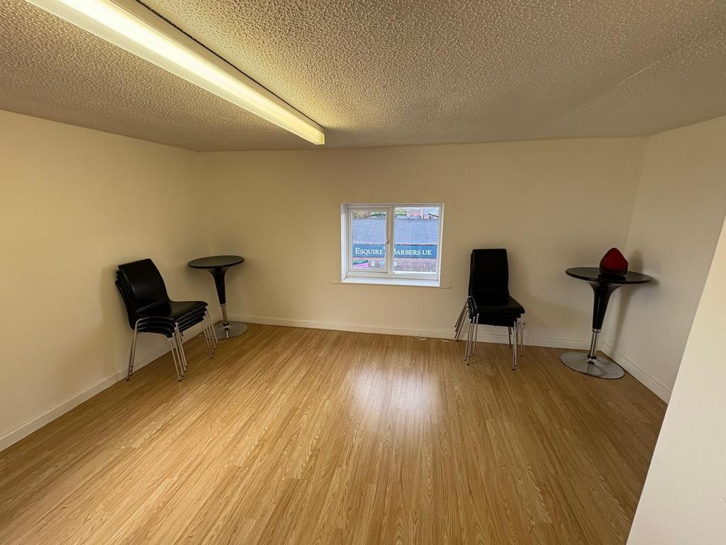 Whats App Image 2025-10-23 at 17.27.44 (4).jpeg