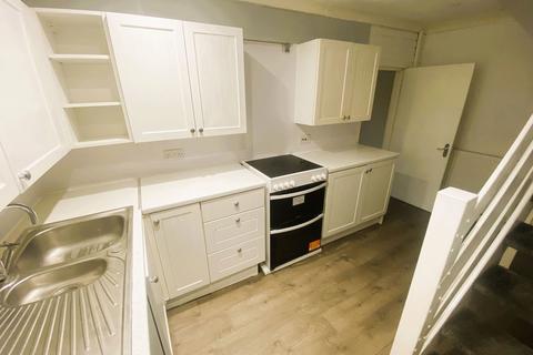 2 bedroom terraced house for sale, 110 Stoneswood Road, Delph OL3 5DZ