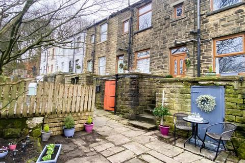 2 bedroom terraced house for sale, 110 Stoneswood Road, Delph OL3 5DZ