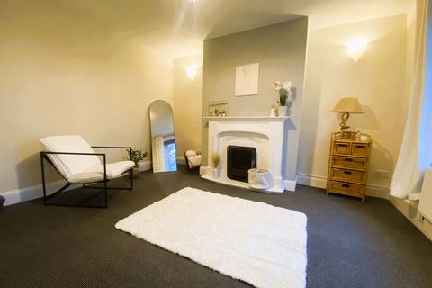 2 bedroom terraced house for sale, 110 Stoneswood Road, Delph OL3 5DZ