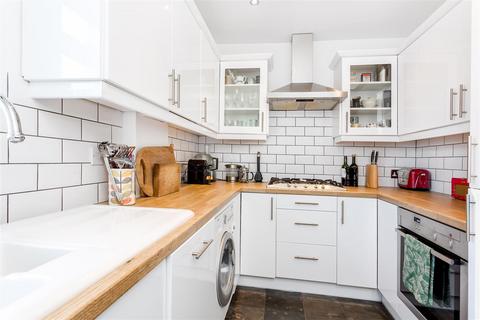 2 bedroom apartment for sale, Rainham Road, Kensal Rise NW10