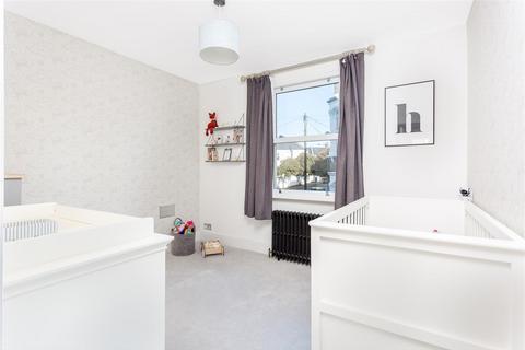 17b Rainham Road, London, NW10 5DS