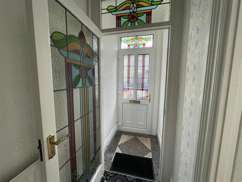 Entrance Porch: