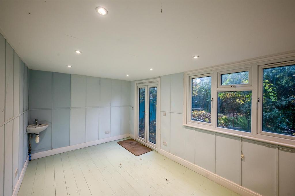 Garden room