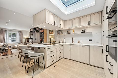 52 Upper Cheyne Row, London, SW3 5JJ