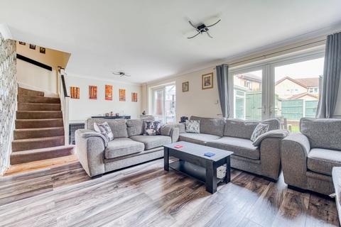 4 bedroom detached house for sale, Steward Way, Scarning
