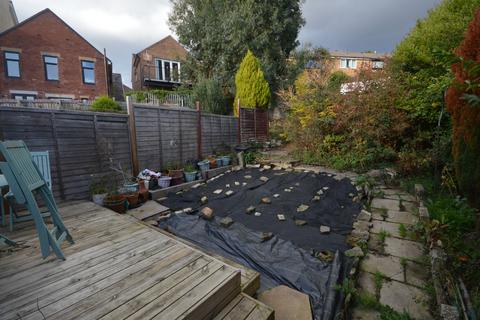 3 bedroom semi-detached house to rent, Wisewood Lane, Sheffield, South Yorkshire, S6