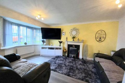 4 bedroom detached house for sale, Maine Close, Bideford EX39