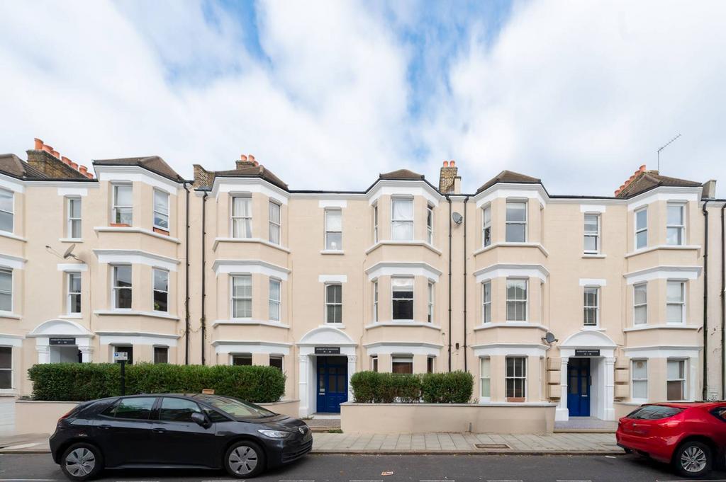 Mowll Street, Oval, London, SW9 2 bed flat - £525,000