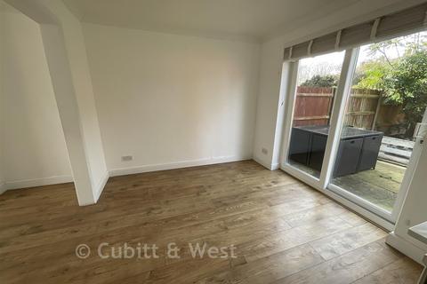 3 bedroom terraced house for sale, Wakehurst Drive, Crawley RH10