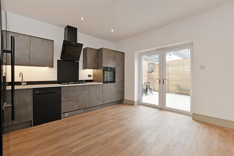 3 bedroom terraced house for sale, Hunter House Road, Hunters Bar S11