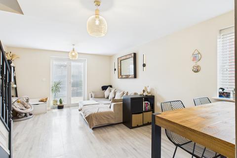 2 bedroom semi-detached house for sale, Oceana Crescent, Beggarwood, Basingstoke, RG22