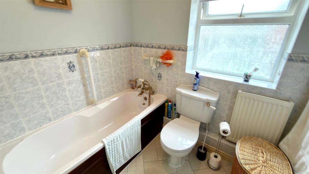3 piece bathroom